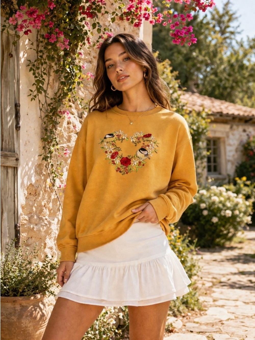 Morning Sun Embroidered Chickadee Floral Heart Sweatshirt – Size L grandmacore